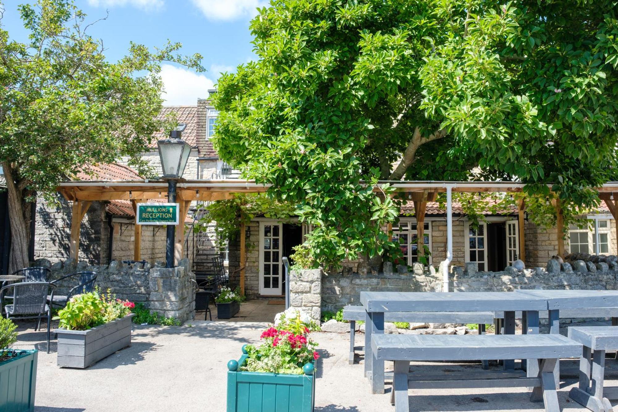 Mullions 51 B&B Street Exterior photo